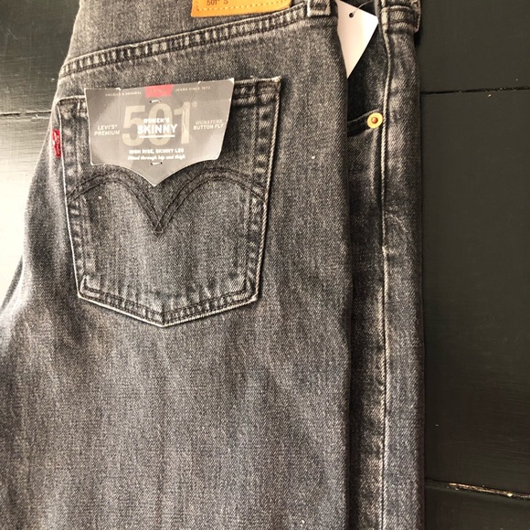 NWT Black Levi’s 501 women’s skinny high rise skin - Picture 8 of 13